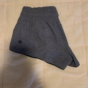 Lulu Lemon Shorts! Size 2 - Reversible